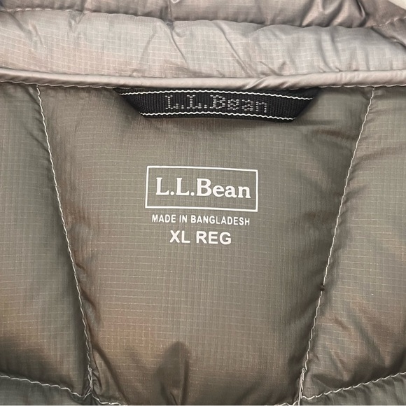 LL Bean Like New Packable Quilted Jacket - Picture 8 of 9